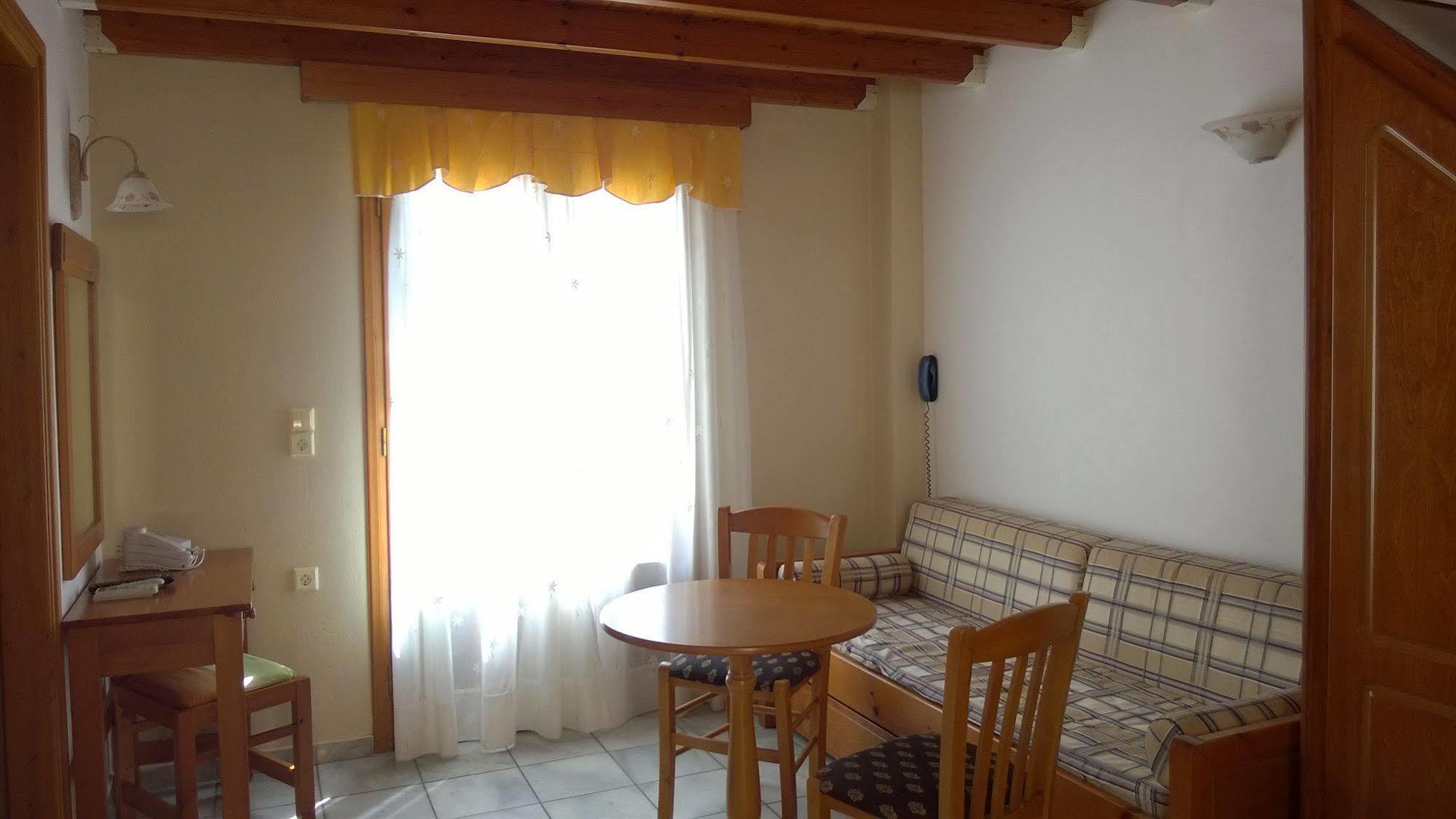 סנטוריני Anemomilos Suites מראה חיצוני תמונה